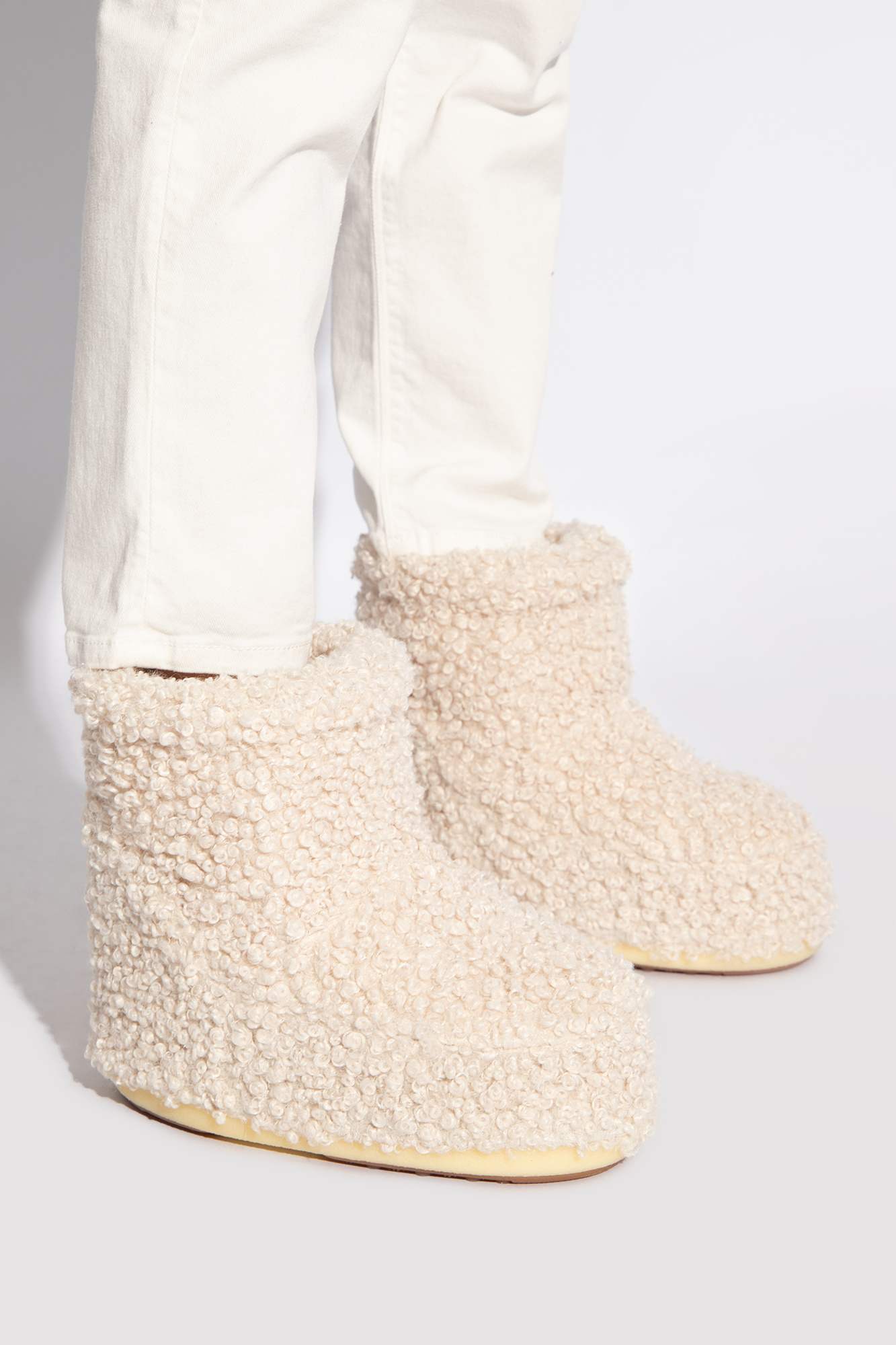 SchaferandweinerShops Japan - the row paloma suede sandals